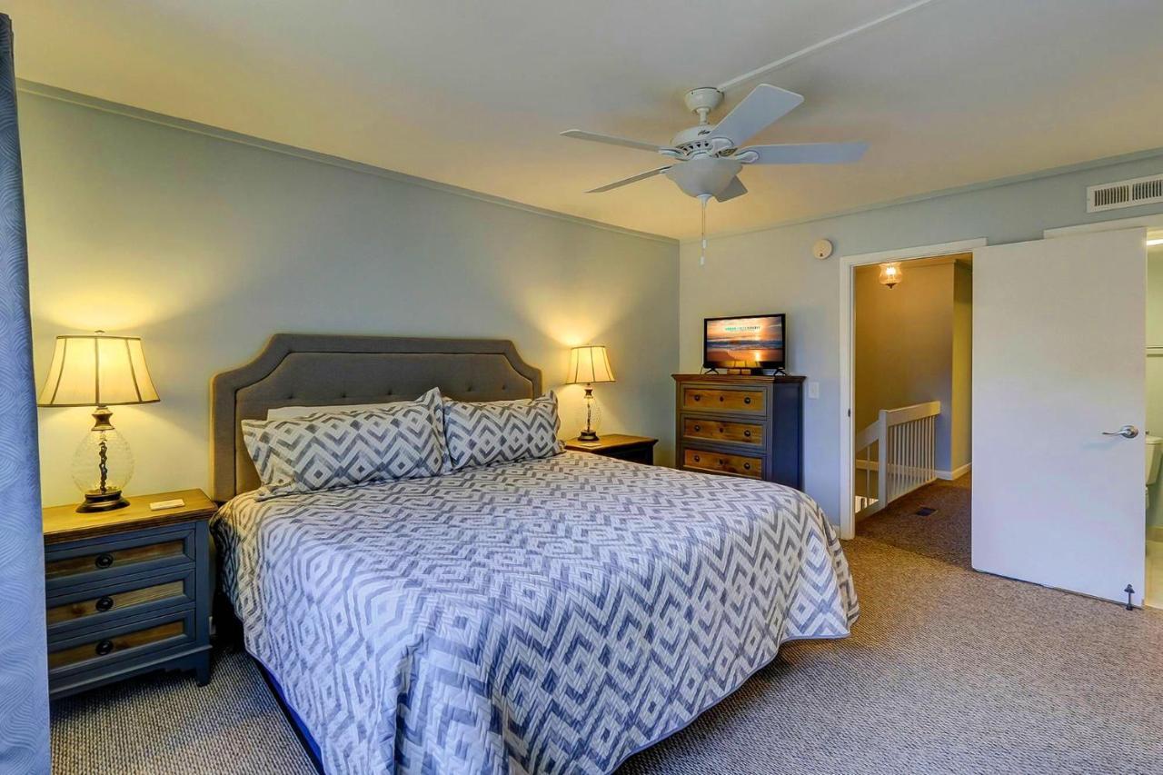 Ocean Villas Deluxe - Oceanfront Villa - Steps To Beach - Great Location - Heated Pool April Hilton Head Island Eksteriør billede